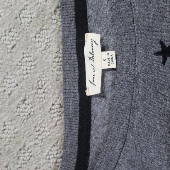 Anthropologie Jane & Delancey Size S Grey w Black Stars Crew Neck Sweatshirt - Picture 2 of 3